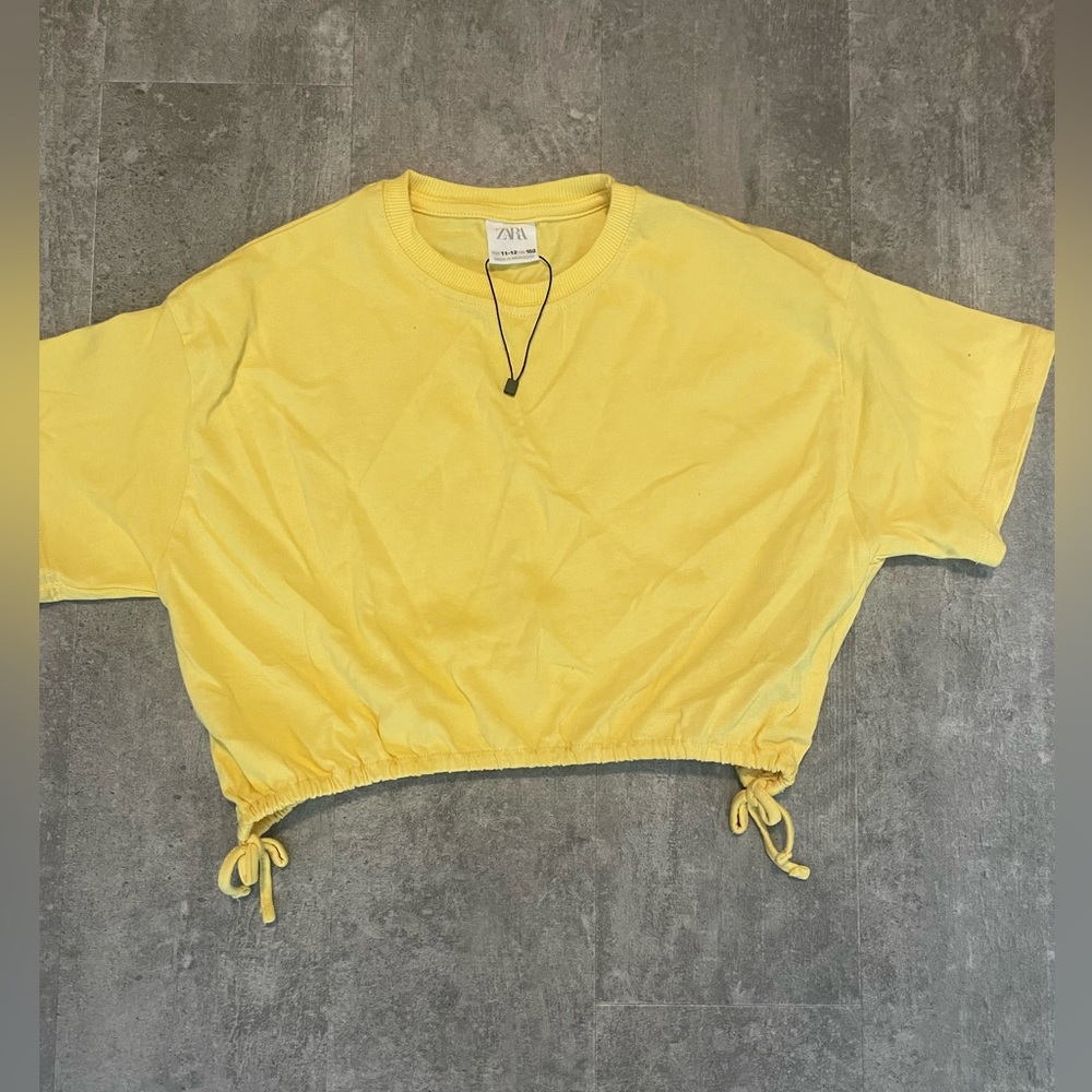 Zara Girls / Yellow Cropped Shirt with Tie detail